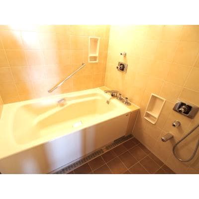 Room image 9