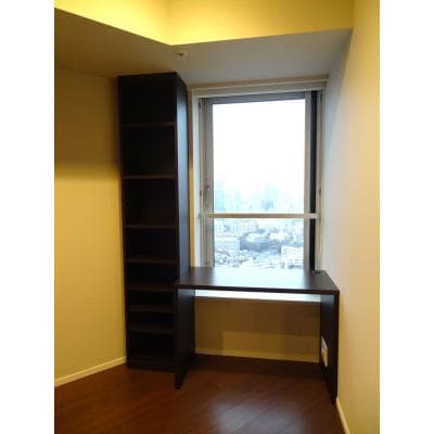 Room image 10