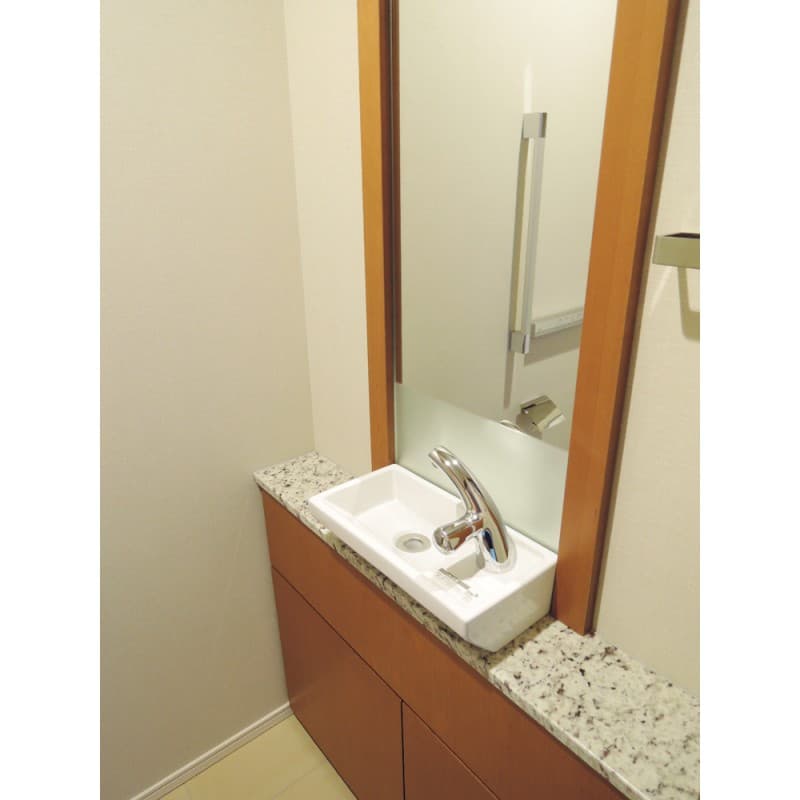 Room image 9