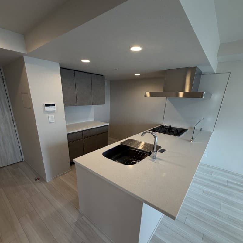 Room image 9