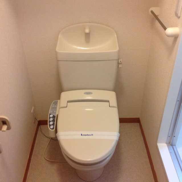 Room image 9