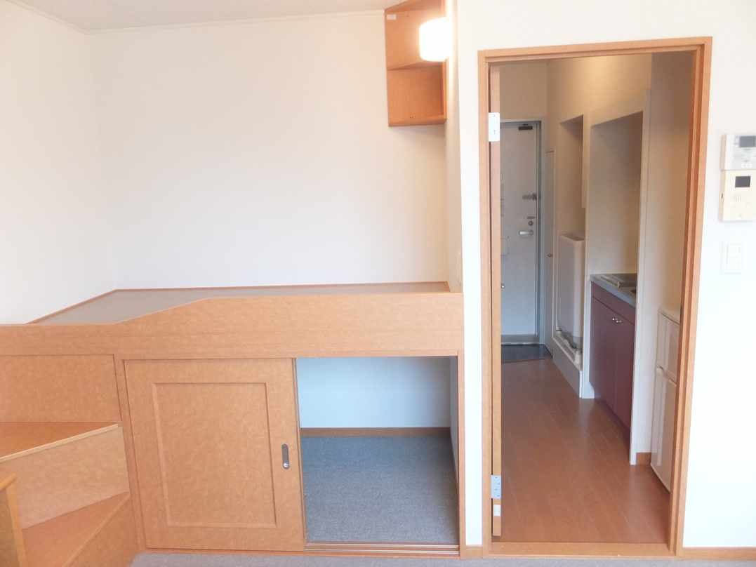 Room image 11