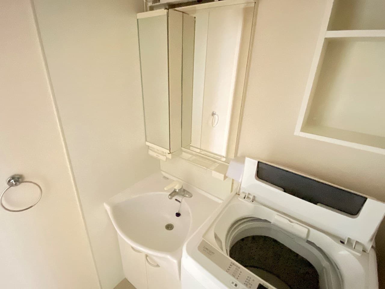 Room image 9
