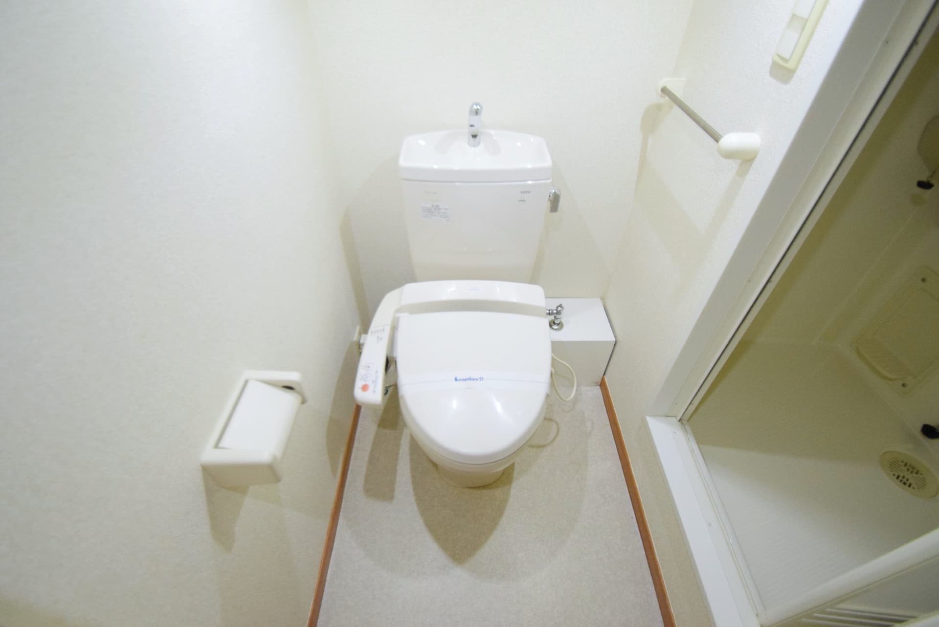 Room image 13
