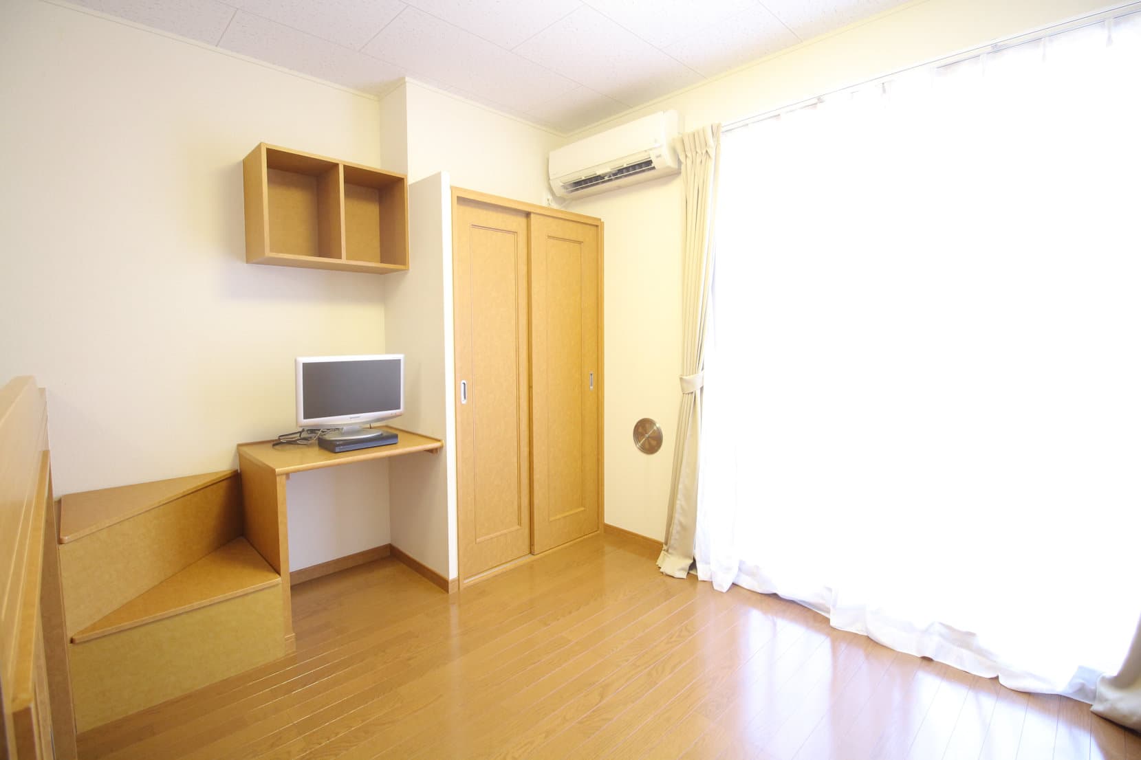Preview interior of leopalace Hama Otsu