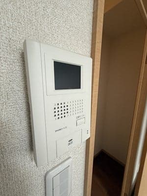 Room image 15