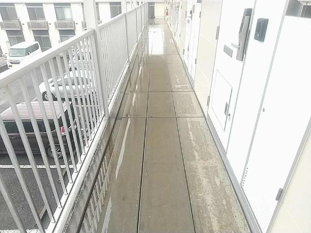 Room image 11