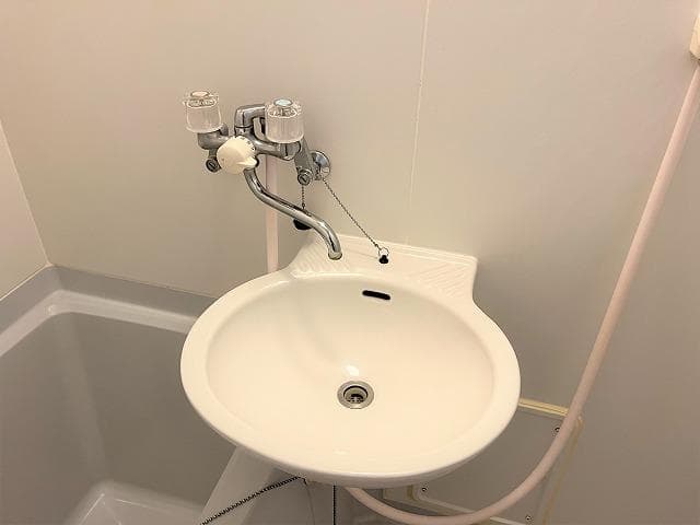 Room image 8