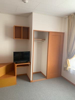 Room image 13