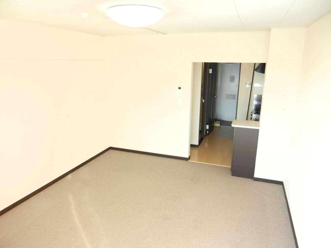 Preview interior of LEONEXT Mihara Nomoto