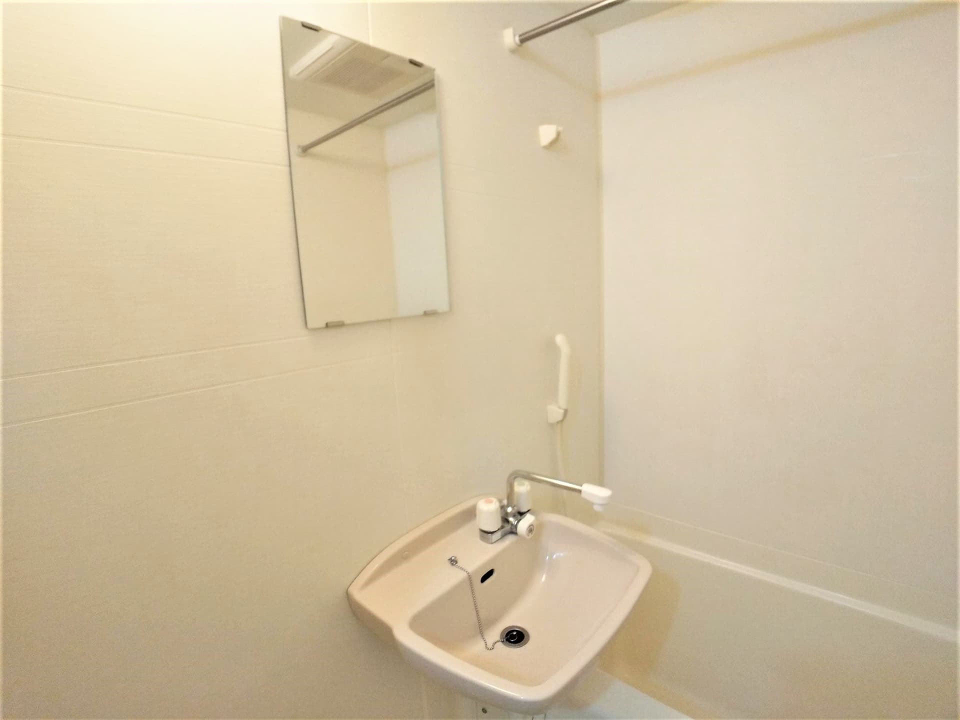 Room image 14