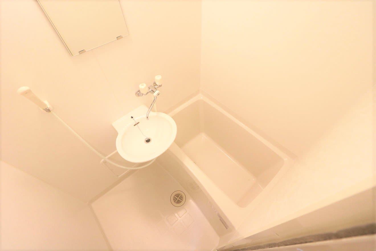 Room image 15