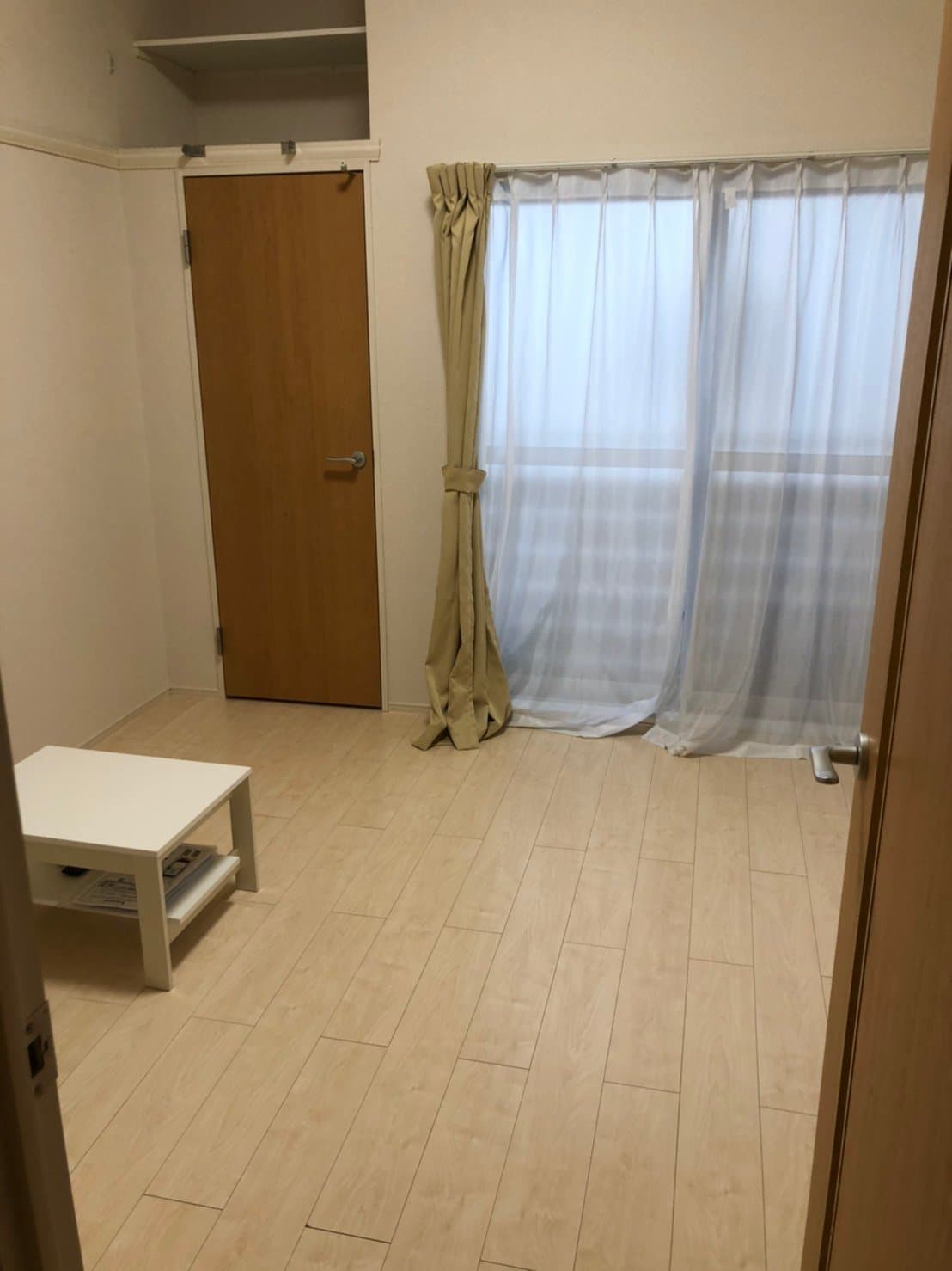 Room image 12