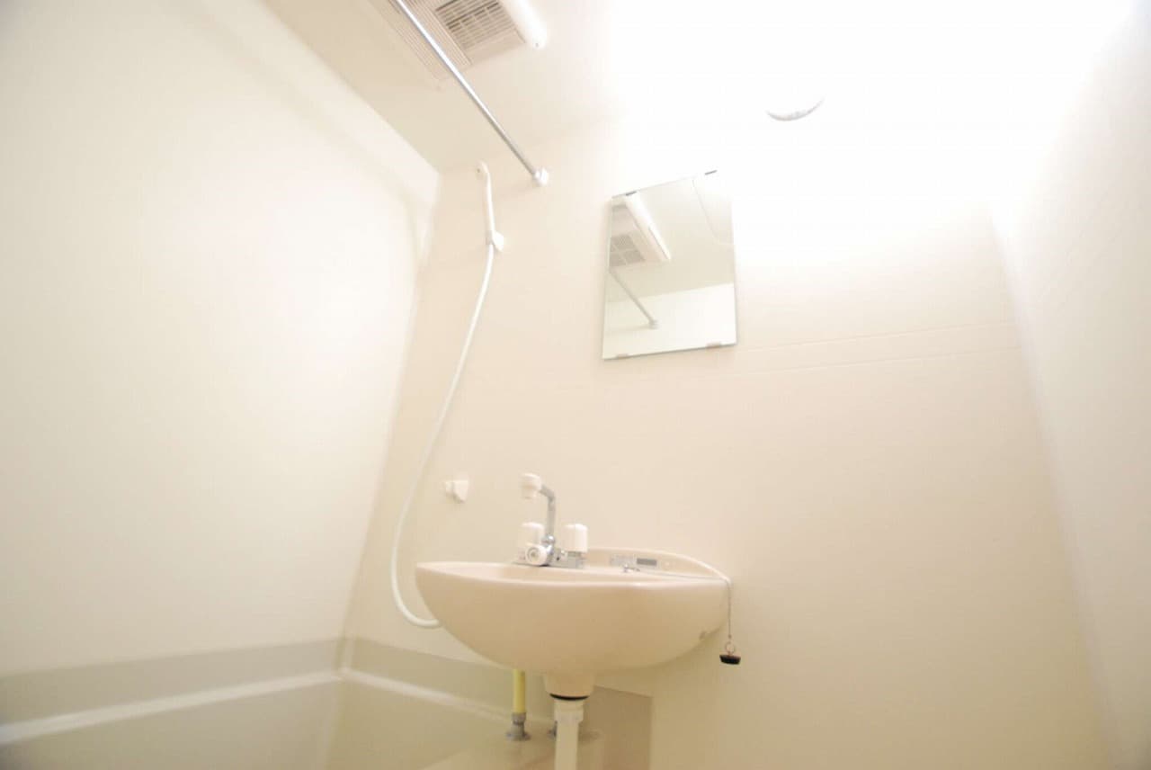 Room image 13