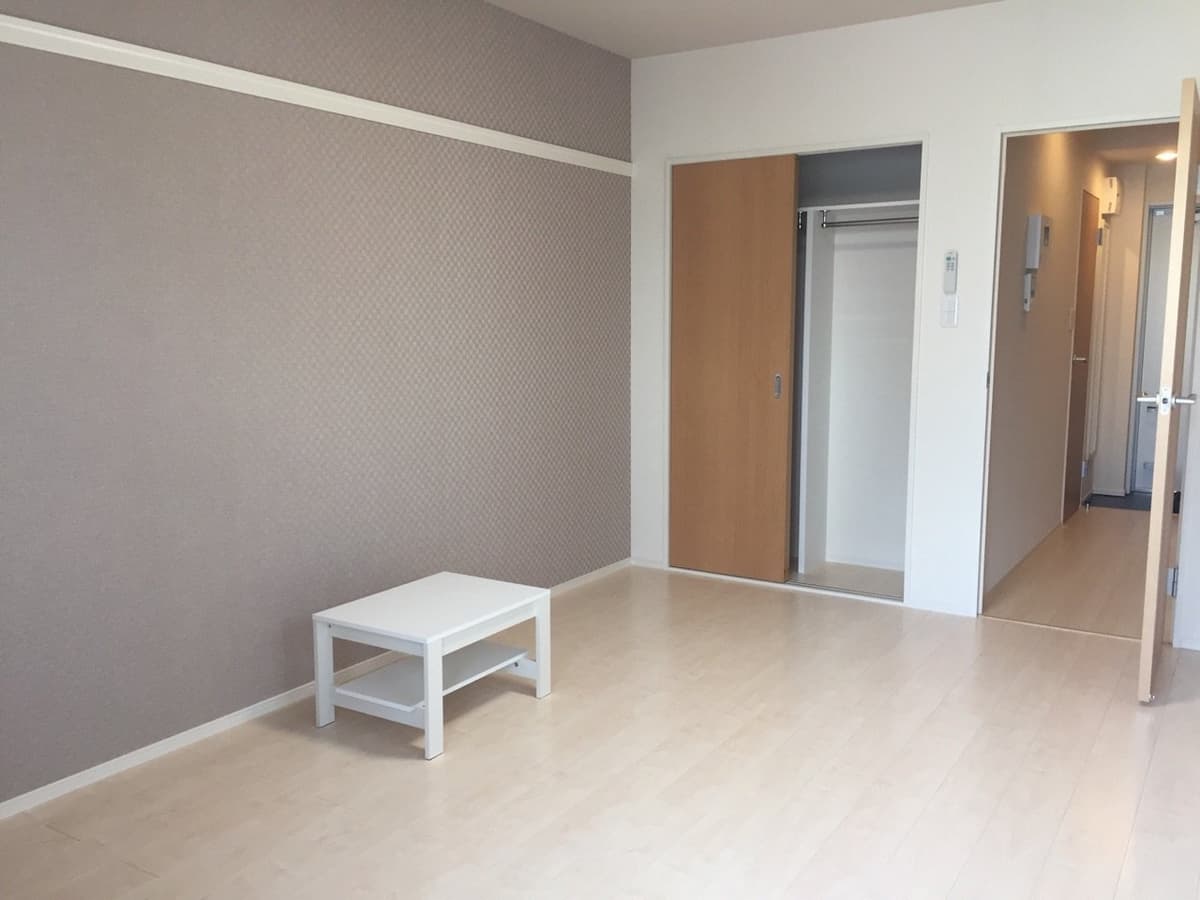 Room image 12