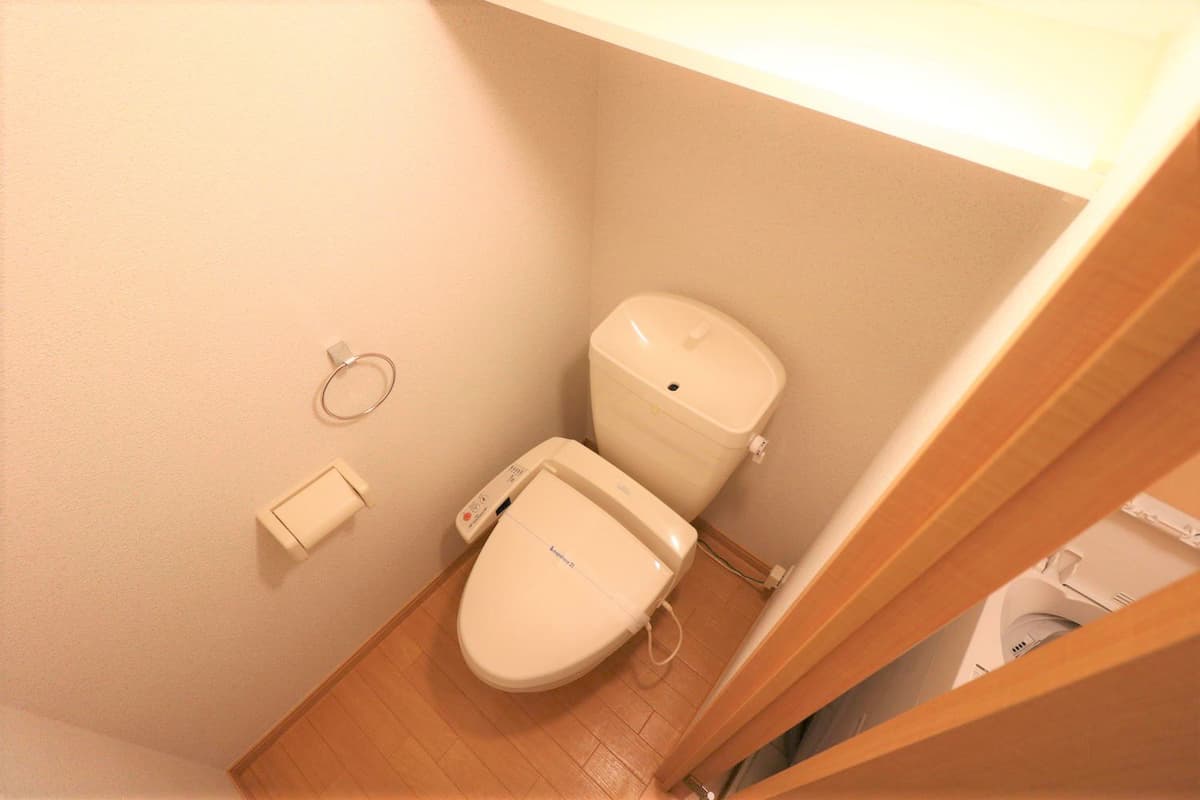 Room image 14