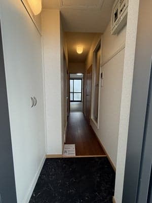 Room image 13