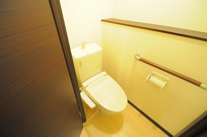 Room image 9