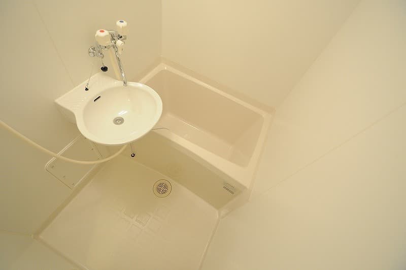 Room image 8