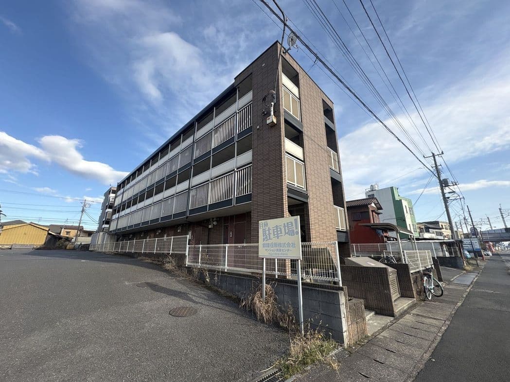 Main exterior of leopalace Harbor Side W