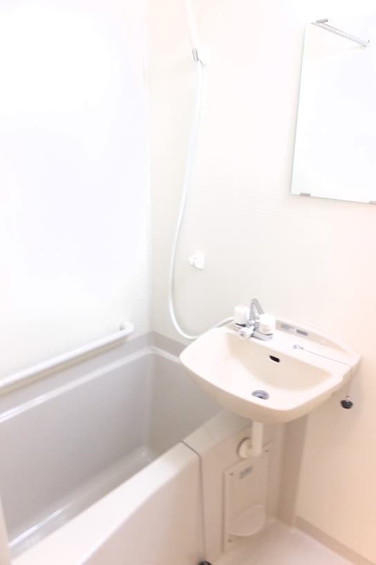 Room image 10