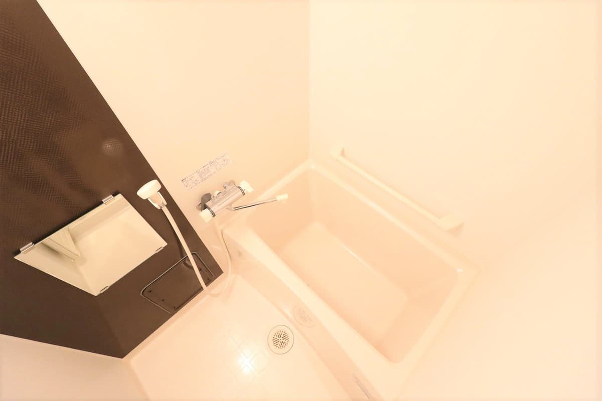 Room image 15