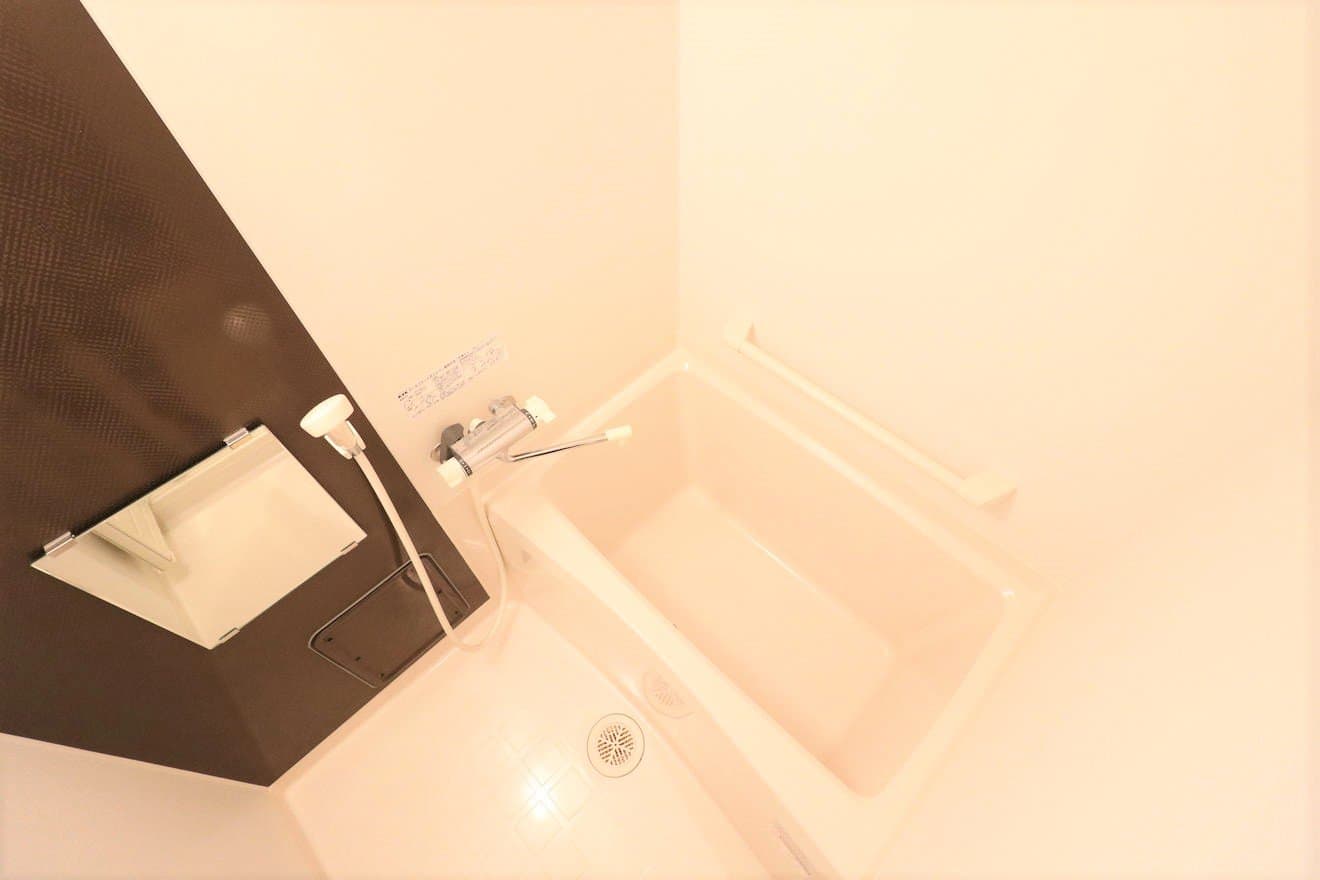 Room image 15