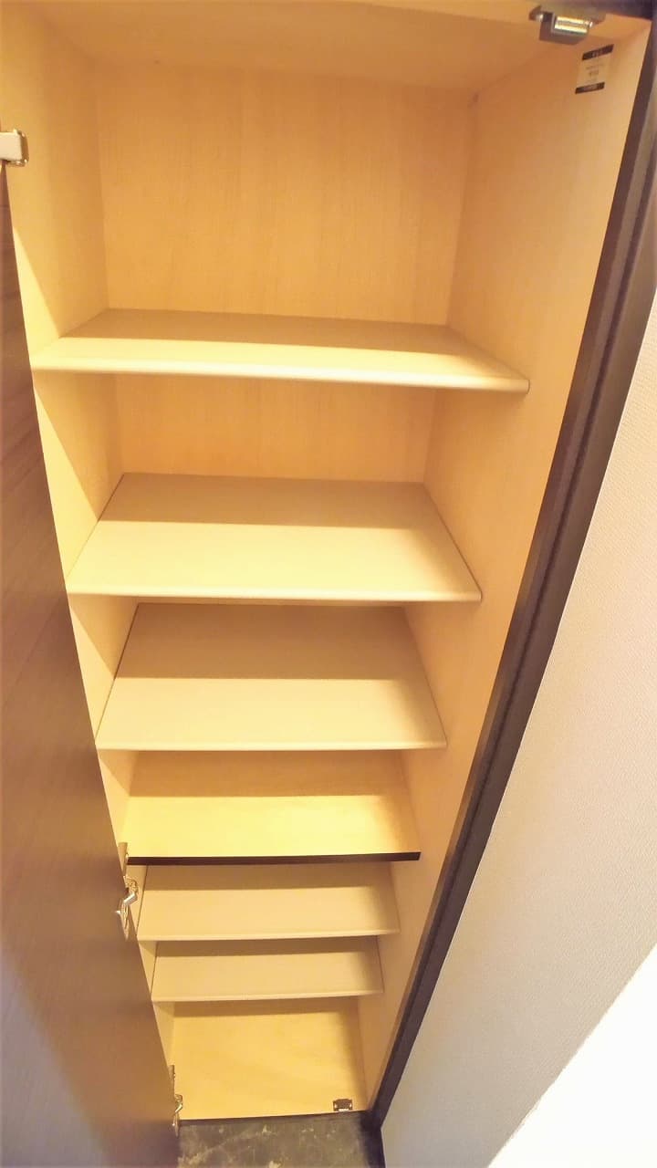 Room image 12
