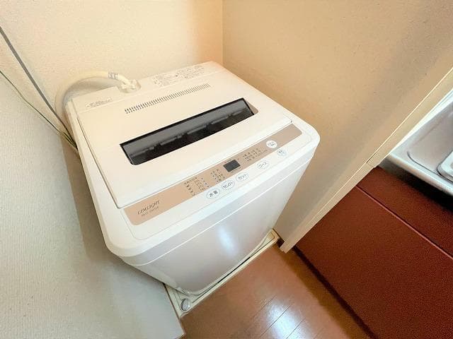Room image 12