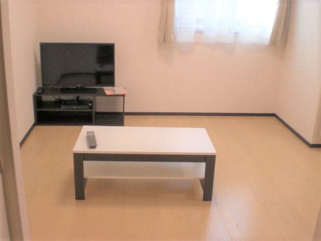 Room image 11