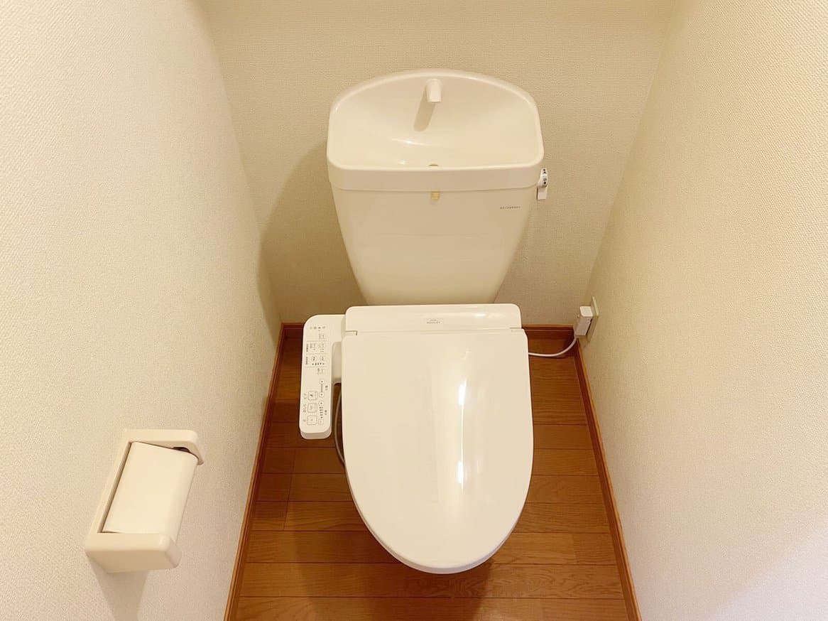 Room image 9