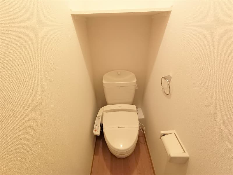Room image 11