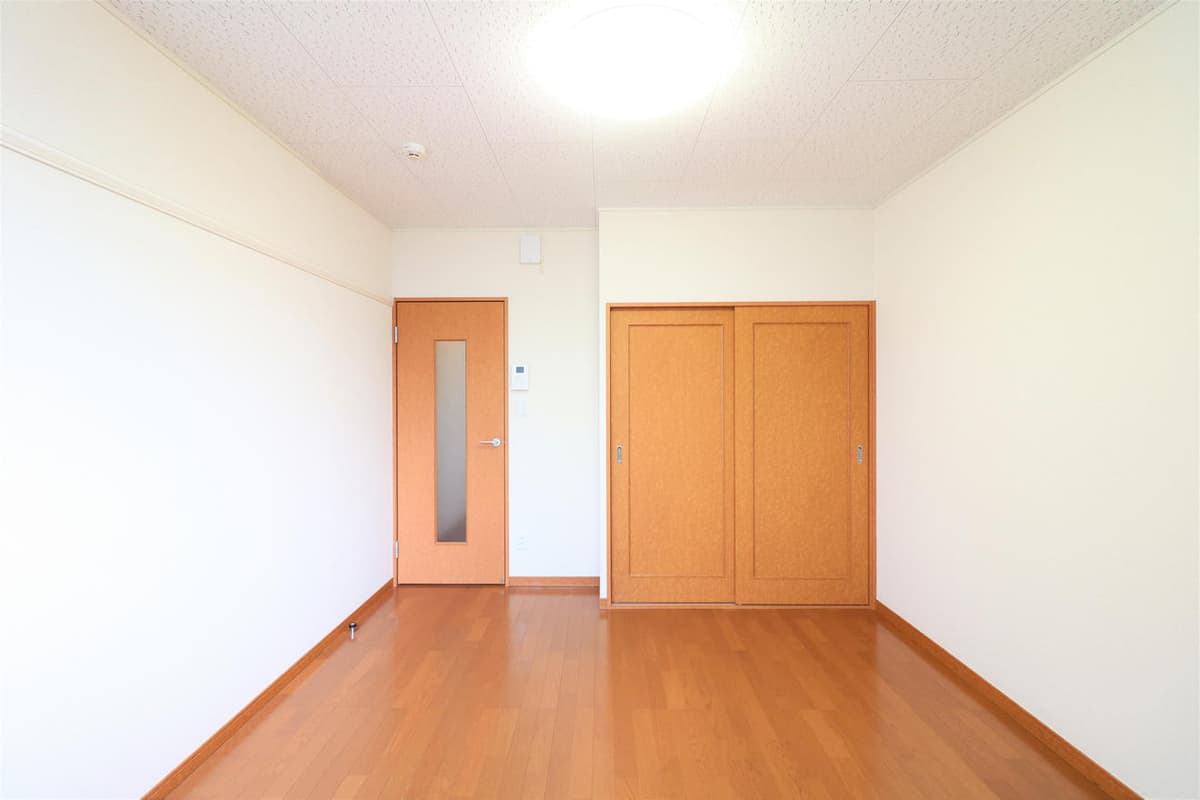 Room image 12