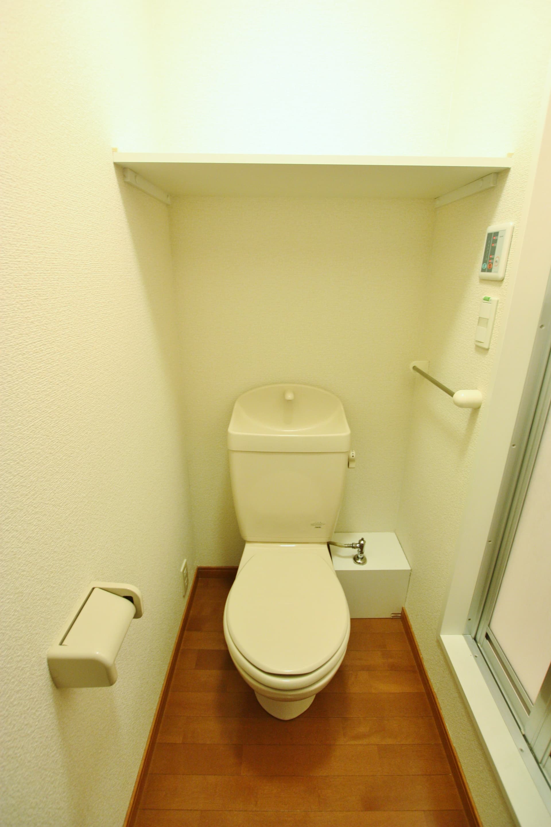 Room image 9