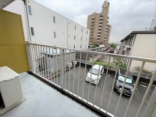 Room image 13