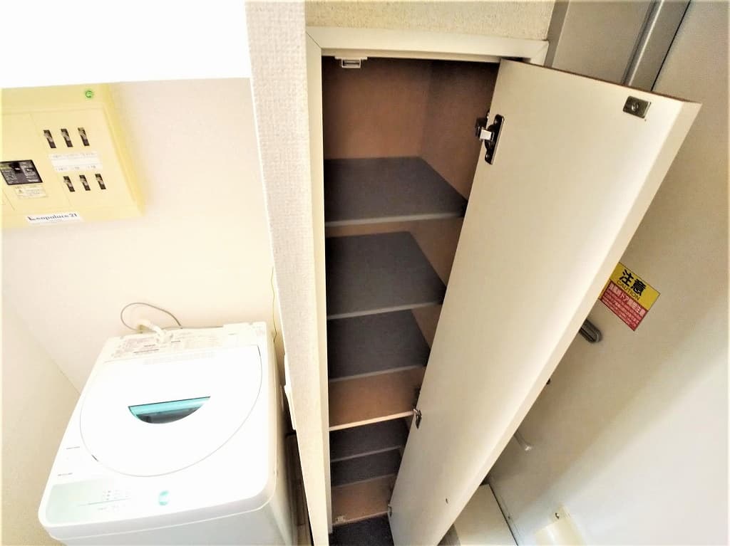 Room image 16