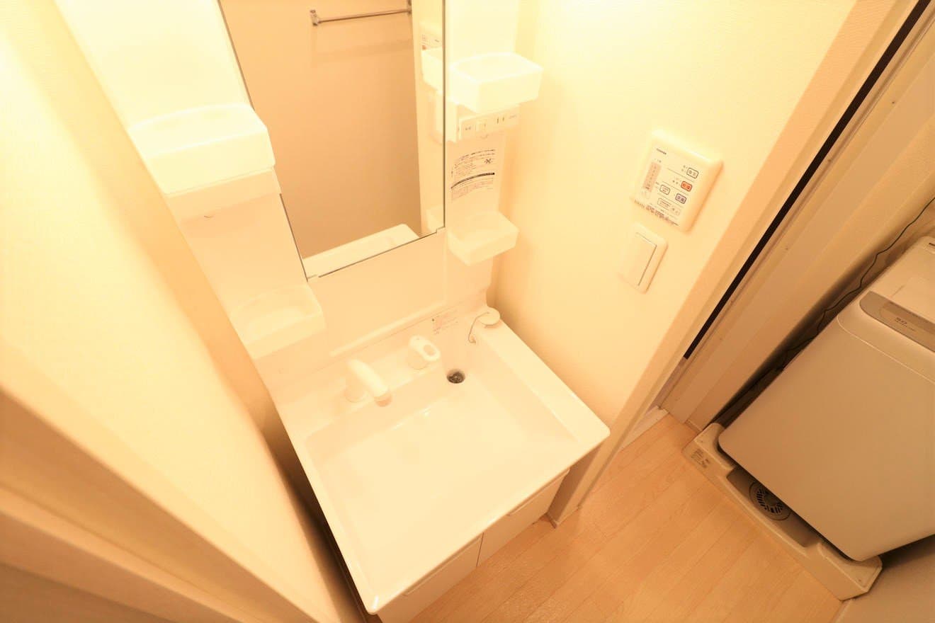 Room image 10
