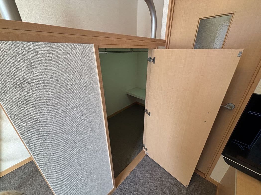Room image 11