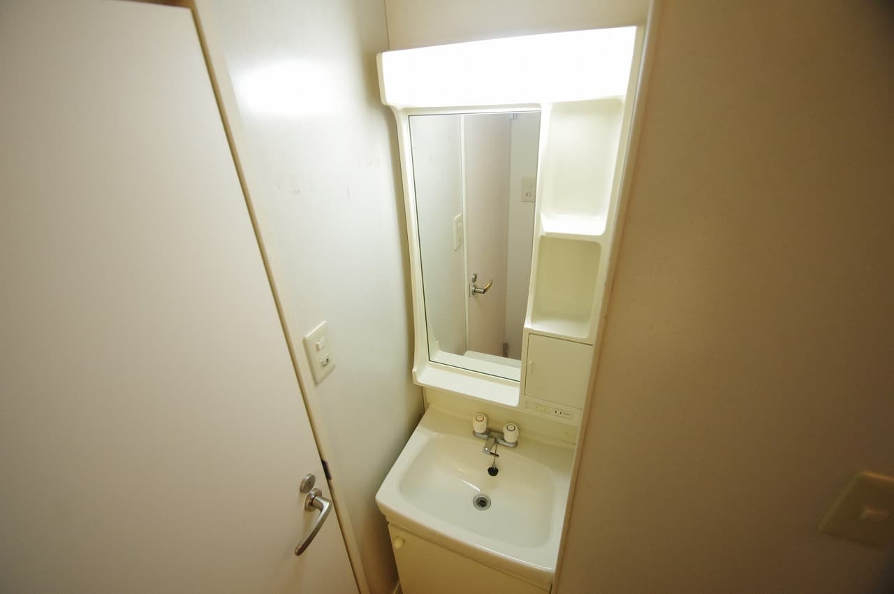 Room image 11