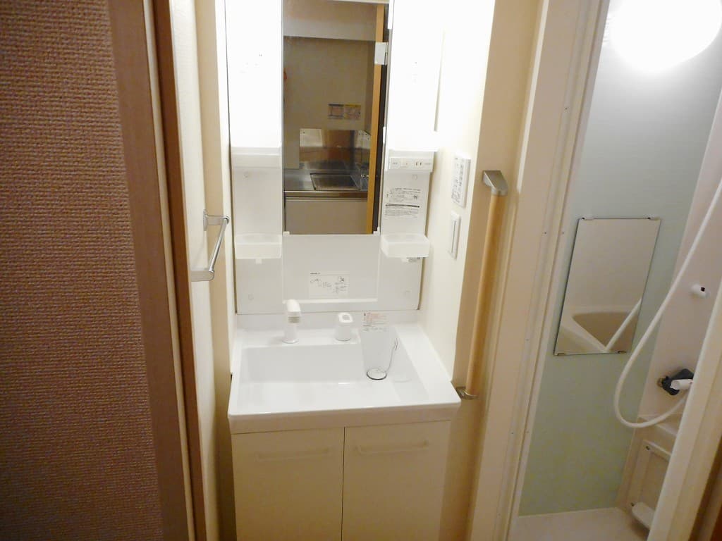 Room image 9