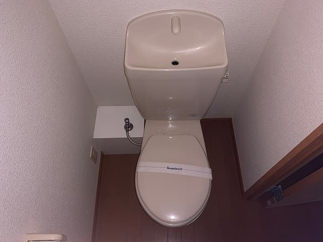 Room image 15