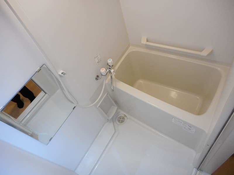 Room image 9