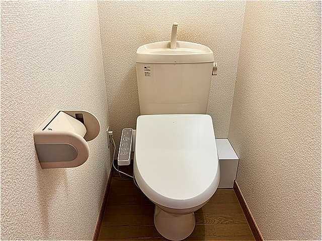 Room image 13