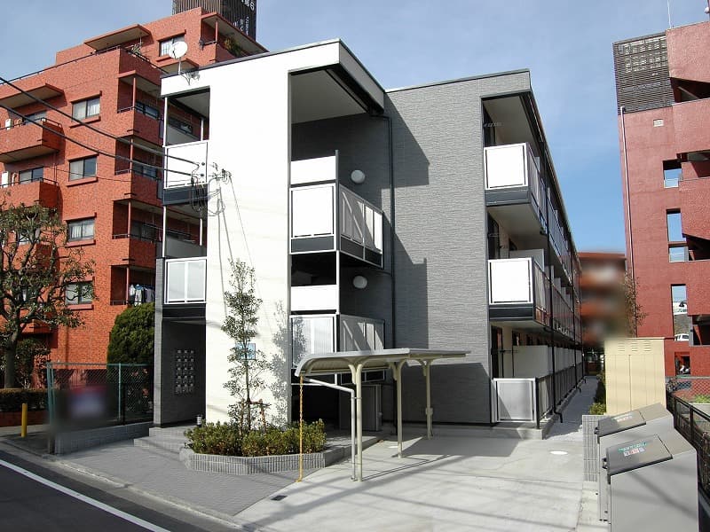 Main exterior of leopalace Charmant