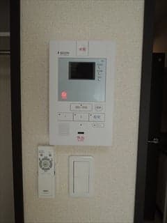 Room image 15