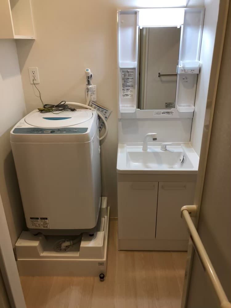 Room image 11
