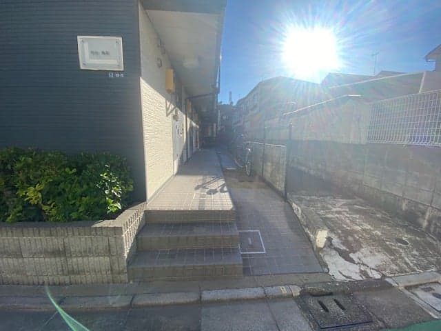 Room image 16