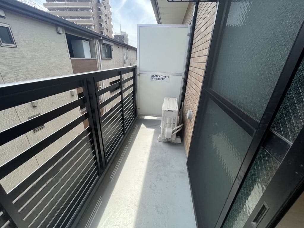 Room image 11