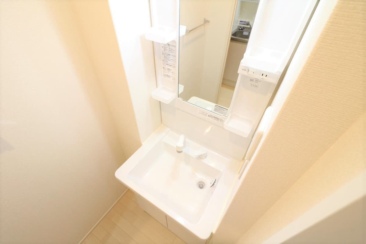 Room image 10