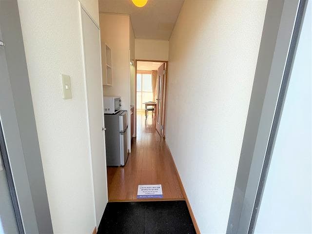 Room image 10